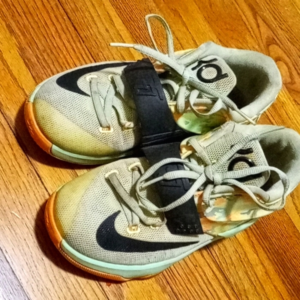 Easter kd